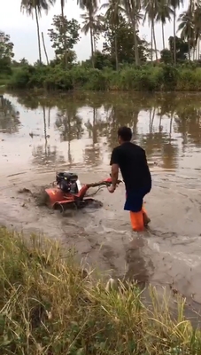 Arbeidsbesparende operatie Mini Power Tiller Farm Cultivator met verstelbare ploegbreedte